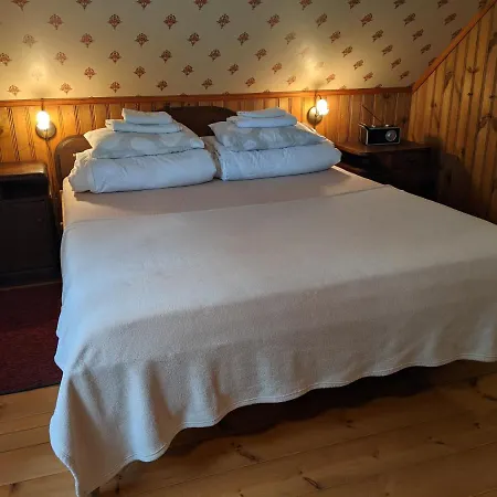Avinurme Hostel *